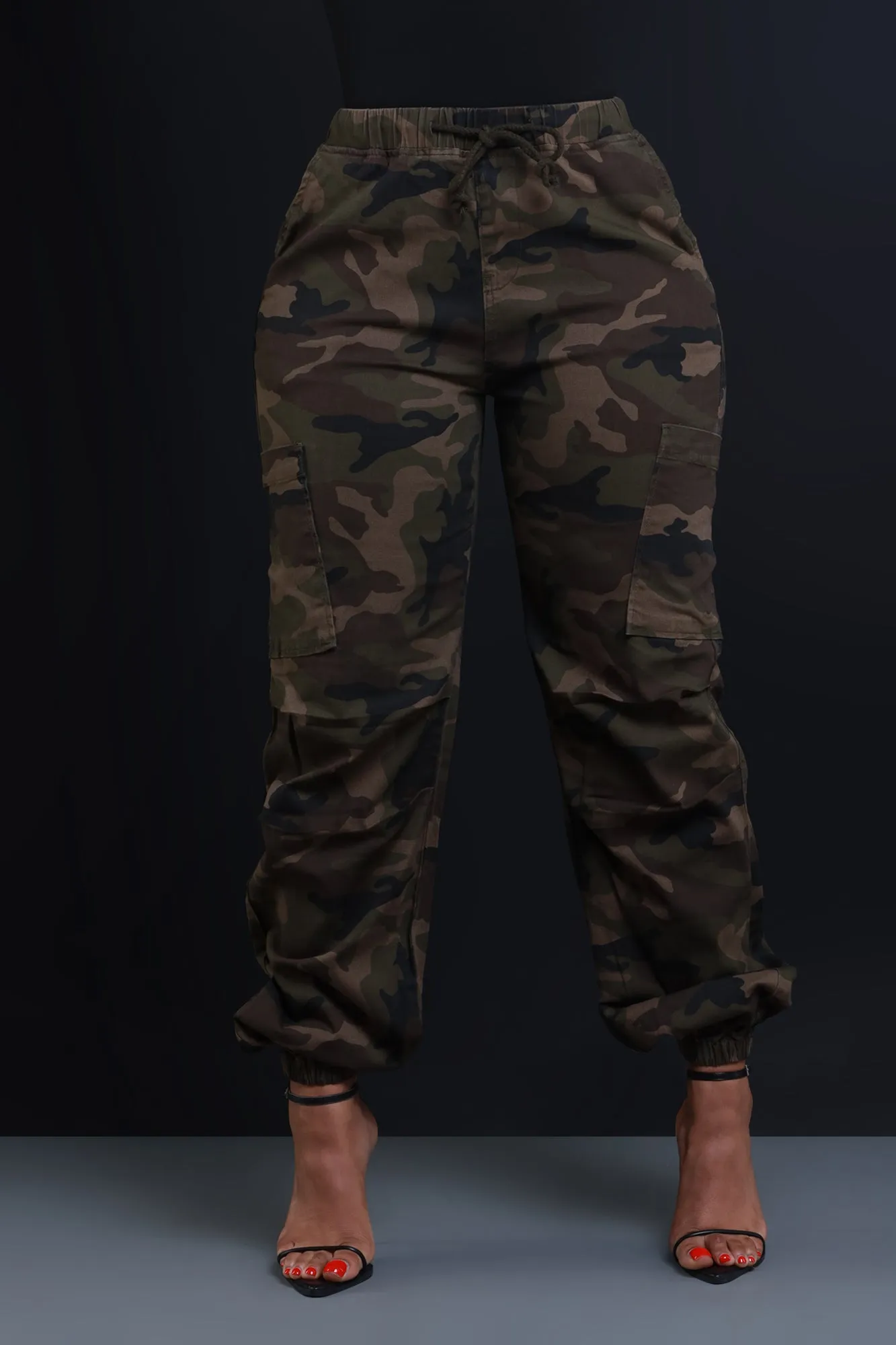 Close Ranks Camouflage Cargo Joggers - Olive